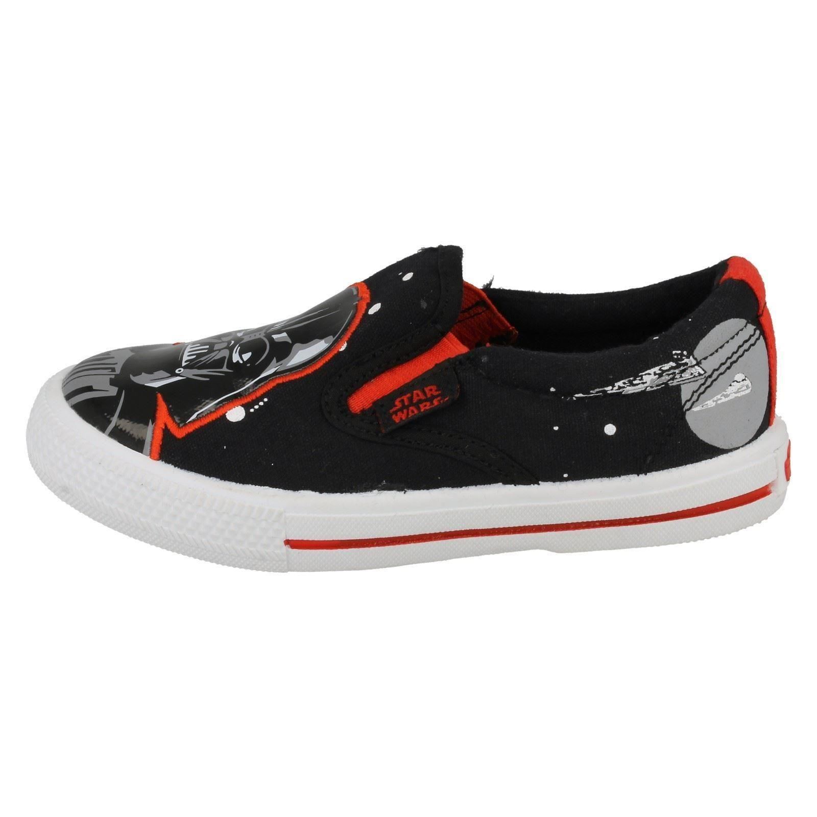 Boys Star Wars /'Earl/' Slip On Canvas Shoe