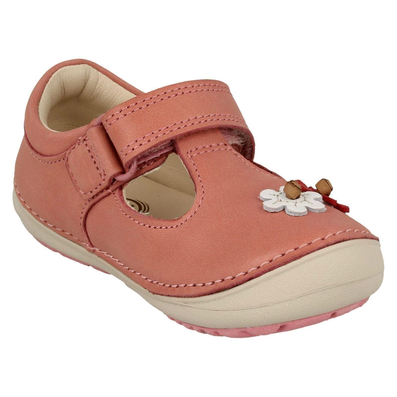 Girls Clarks First Walking Shoes /'Softly Blossom/'