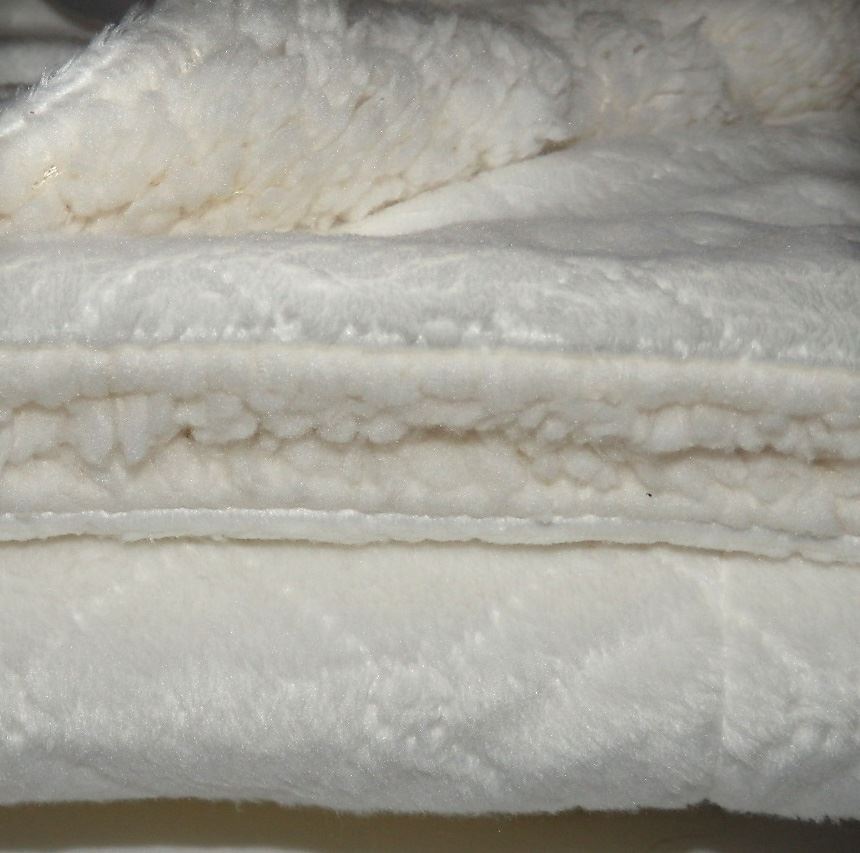 Diamond Embroidered Mink Sherpa Fleece Baby Blanket 100 x 75 pram crib moses