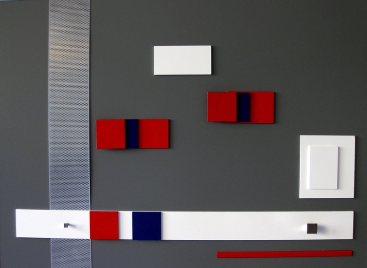 Bauhaus paneel bij Bauhaus stoel i.v.m. 100 jaar Bauhaus
