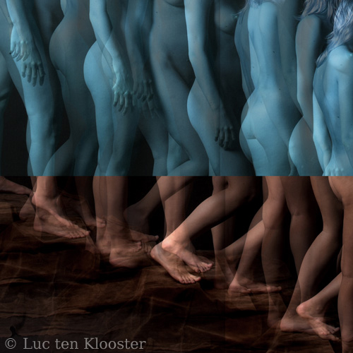 Nude descending a staircase 4