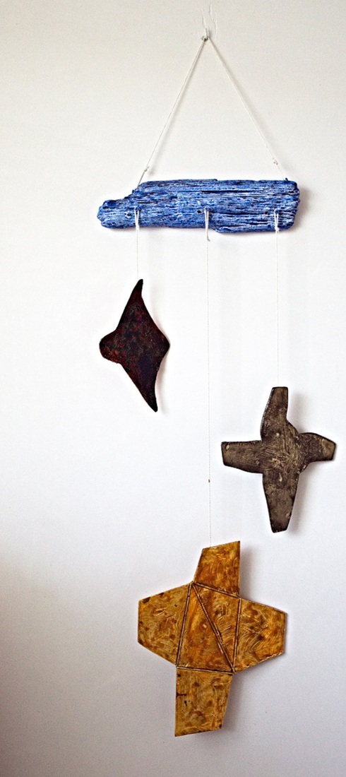 Door blauwen gedragen / Mens en kruis.