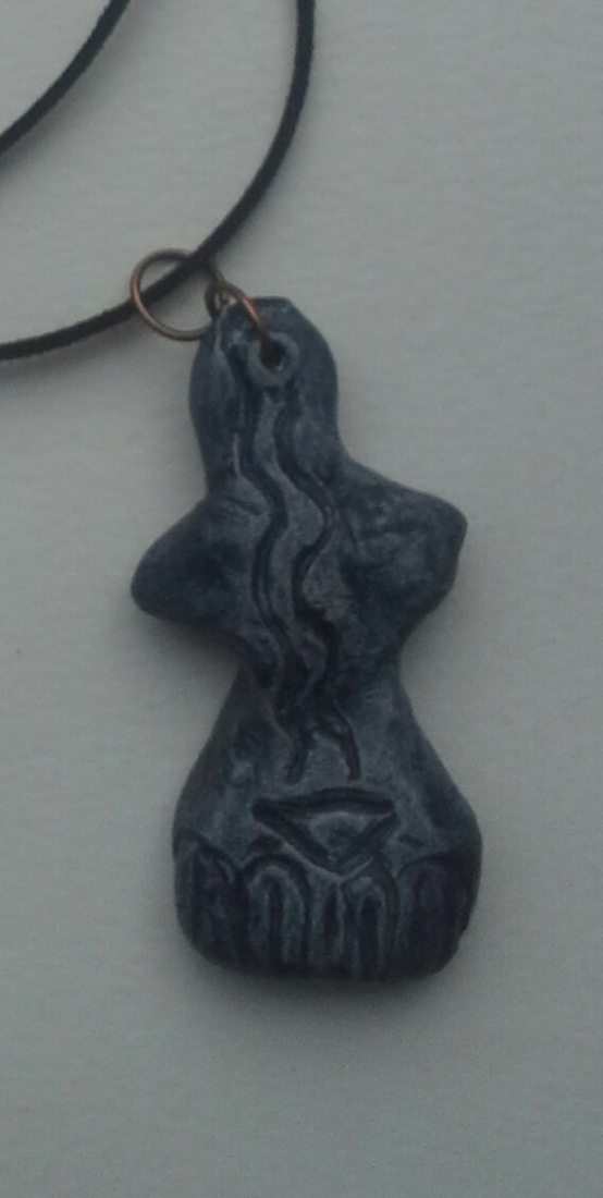 Kracht amulet hanger