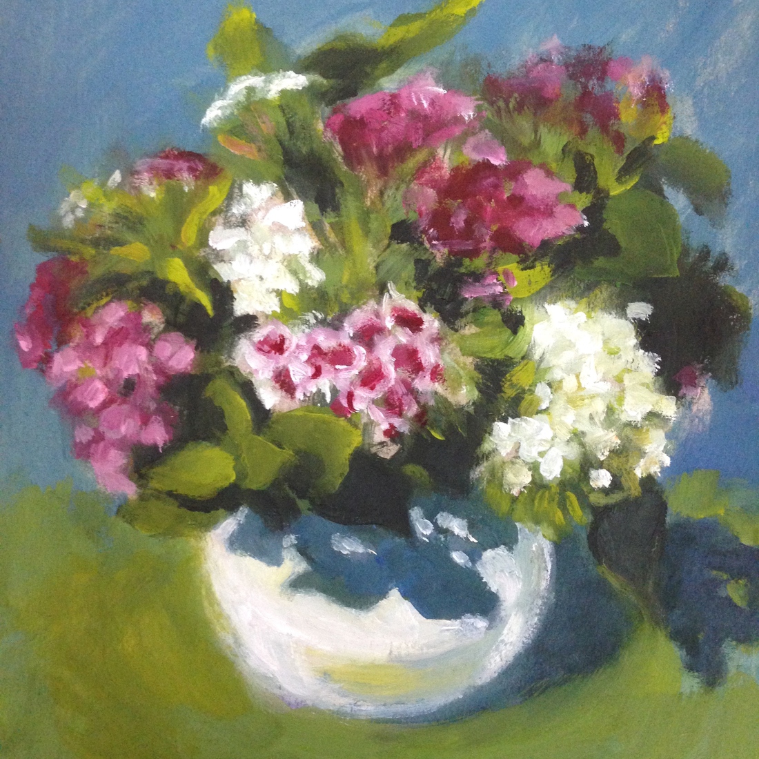 Duizendschoon in witte vaas