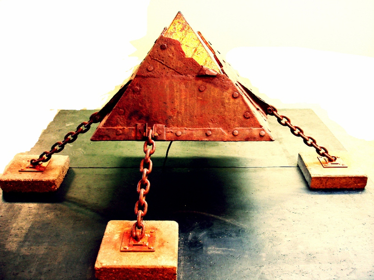 Piramide Isafe