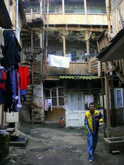 Hofje in Tibilisi in Georgië