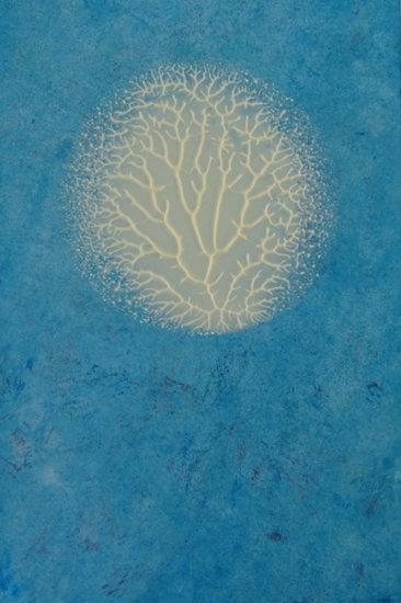 Grillige cirkel in gemêleerd blauw