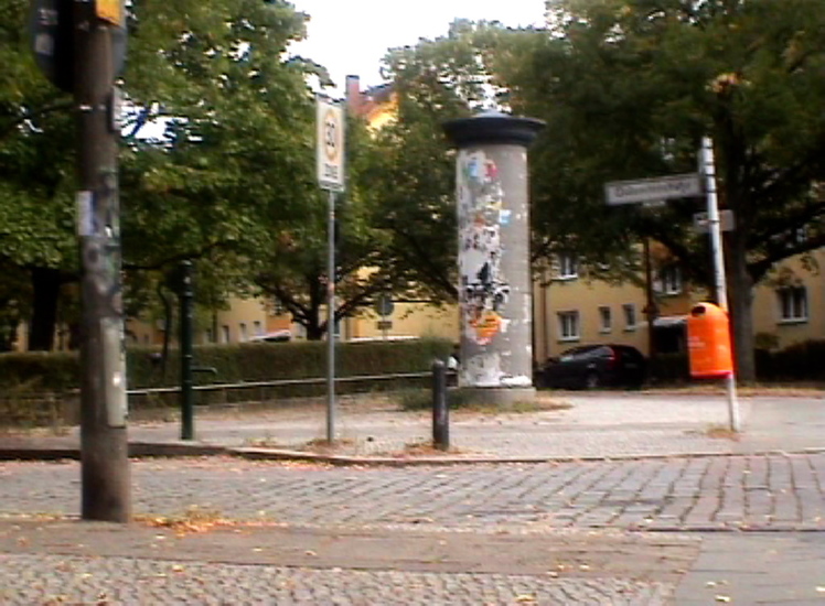 'Wo bist du?' (rechter video)