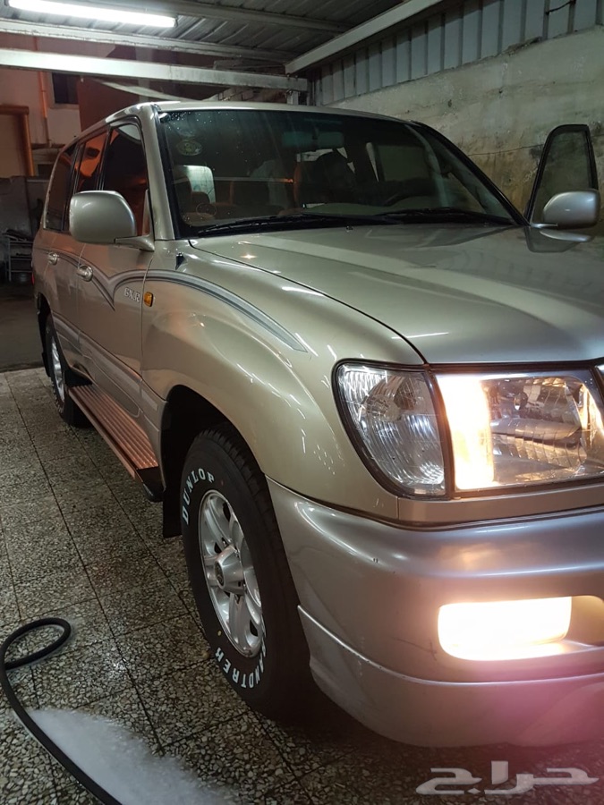 لاندكروزر 2005 GXR نظيف