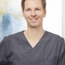 Maximilian A. Rossbach, Plastischer & Ästhetischer Chirurg Brühl