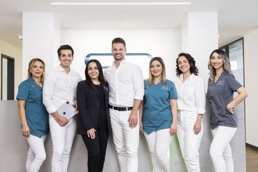 MVZ Smile ID Dr. Shayan Assadi und Nasser Assadi-1