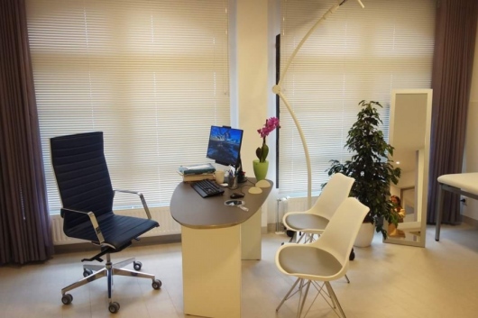 Cosmopolitan Aesthetics Dres. Boorboor & Kerpen -2