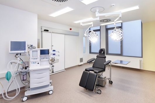 Bergedorfer Praxisklinik für Plastische Chirugie Dr.med. Triinu Elsner Sprechstunde / Verwaltung -2