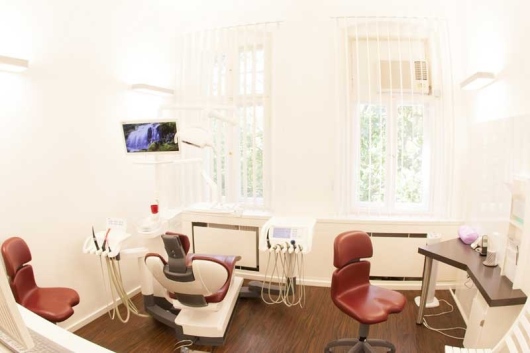 DentiQua Dr.med.dent. Ursula Süßbier und Paola Süßbier -2