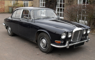 Daimler Sovereign 420 Daimler Sovereign 420
