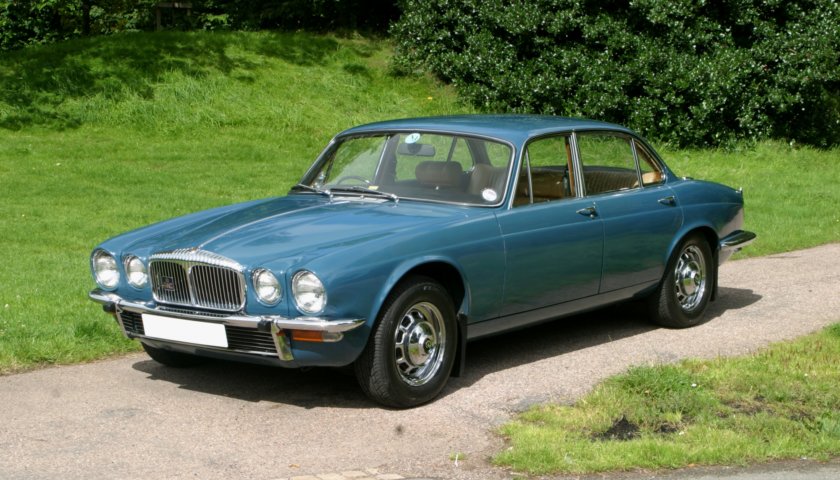 Xj Series 2 3 4 4 2 Litre Saloon Xj Series 2 3 4 4 2 Litre Saloon