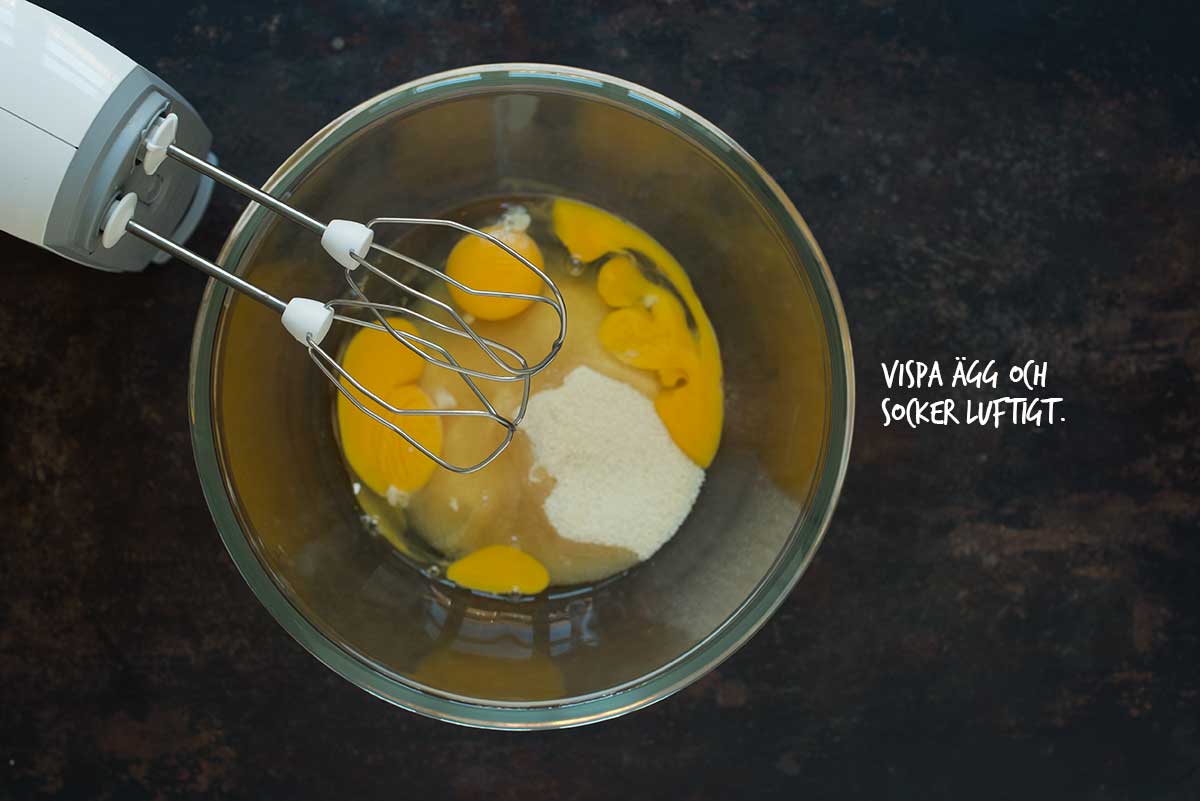 Recept: Morotskaka med glasyr | Frk. Kræsen