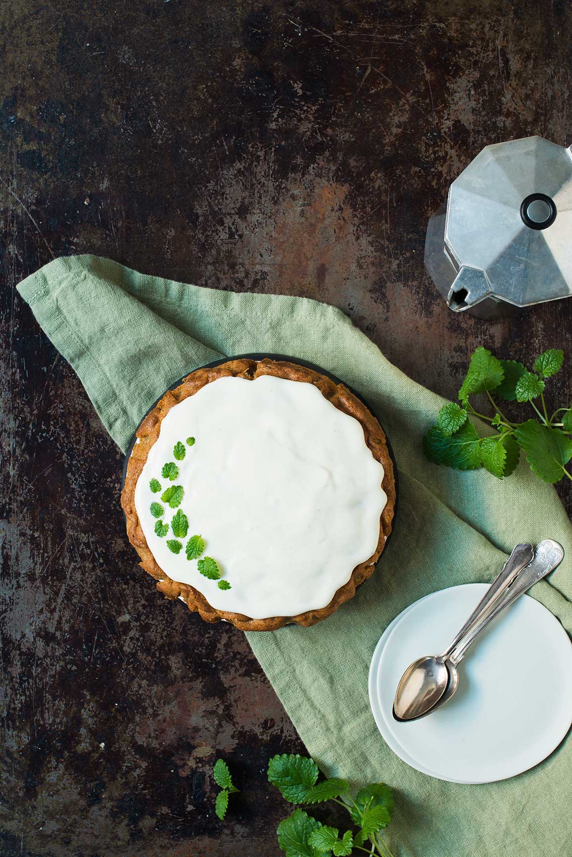 Recept: Morotskaka med glasyr | Frk. Kræsen