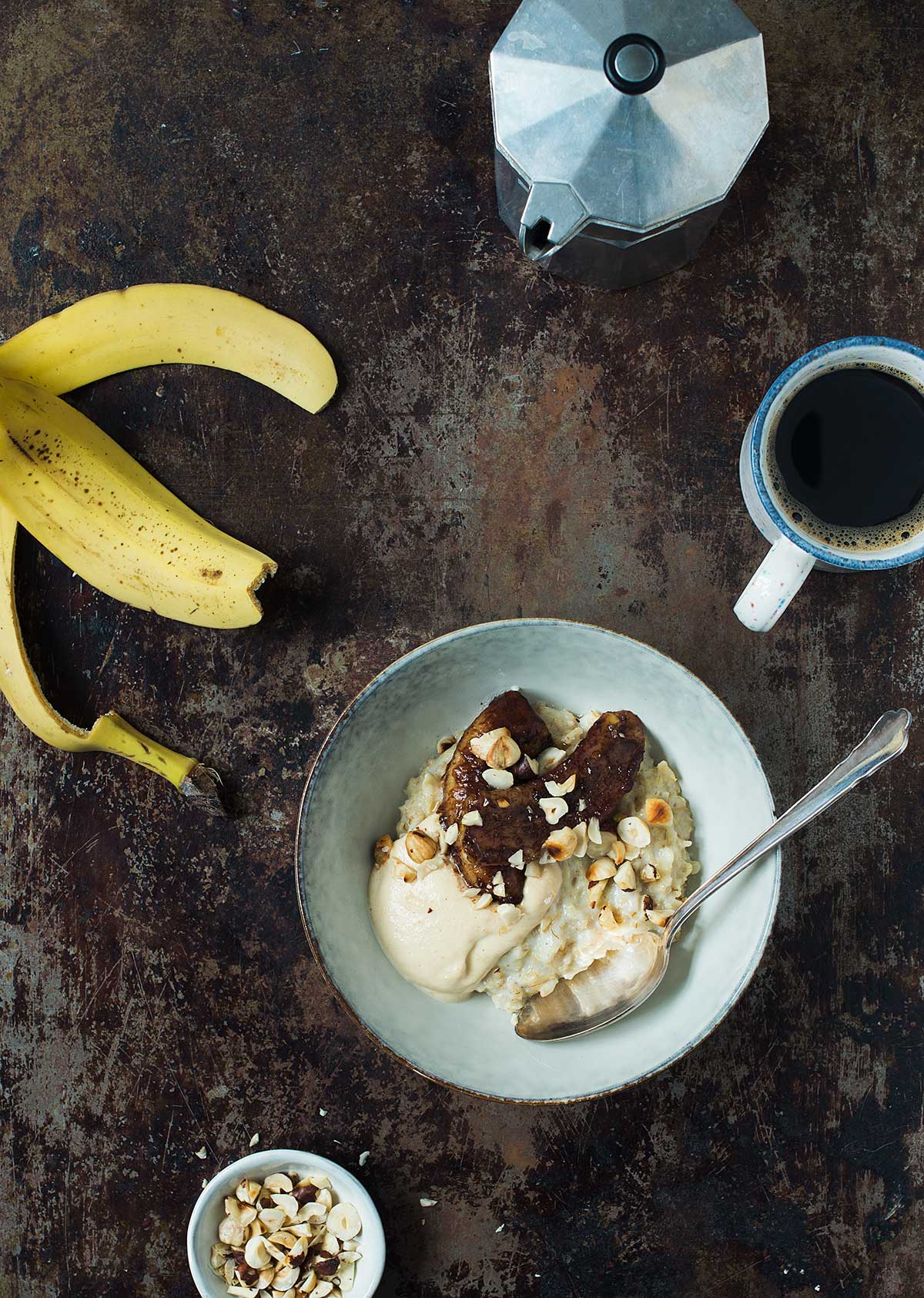 Recept: Havregrynsgröt med stekta bananer och jordnötssmör | Frk. Kräsen