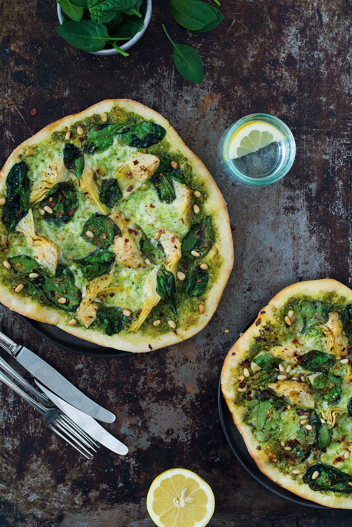 Recept: Pizza med kronärtskocka och spenat | Frk. Kräsen