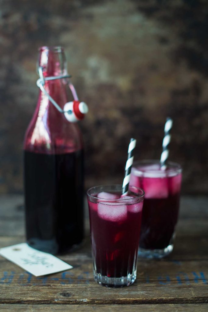 Recept: Svart vinbärssaft | Frk. Kräsen