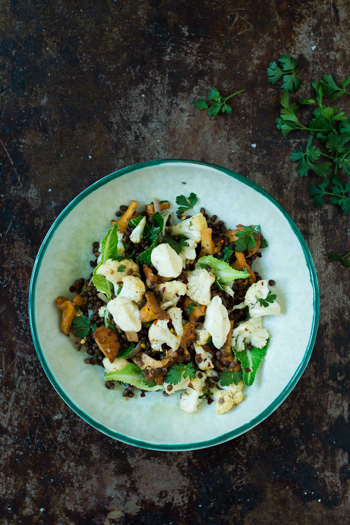 Recept: Sallad med linser, blomkål och kantareller | Frk. Kräsen