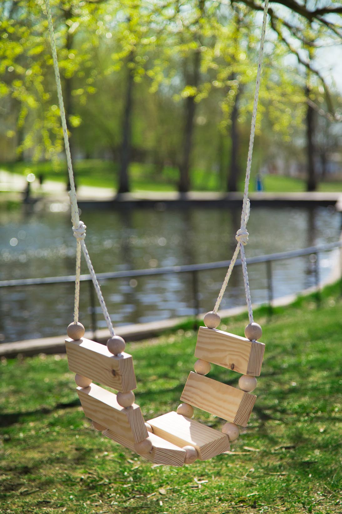 DIY Gunga med träkulor | Dnilva