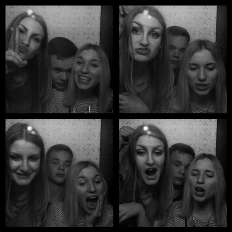 Photomat 25.03.2016 01:13:03