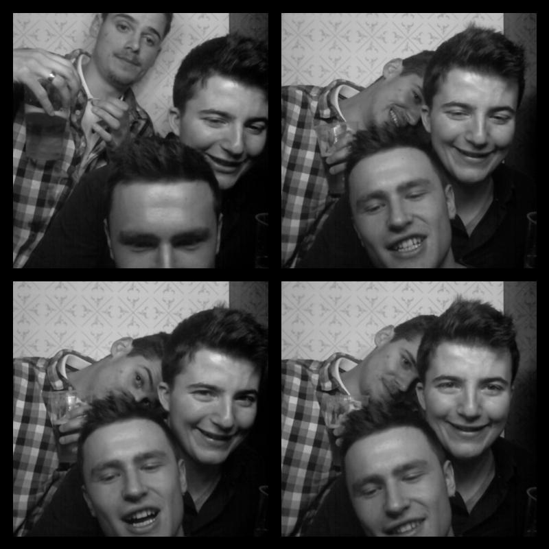 Photomat 18.03.2018 00:59:18