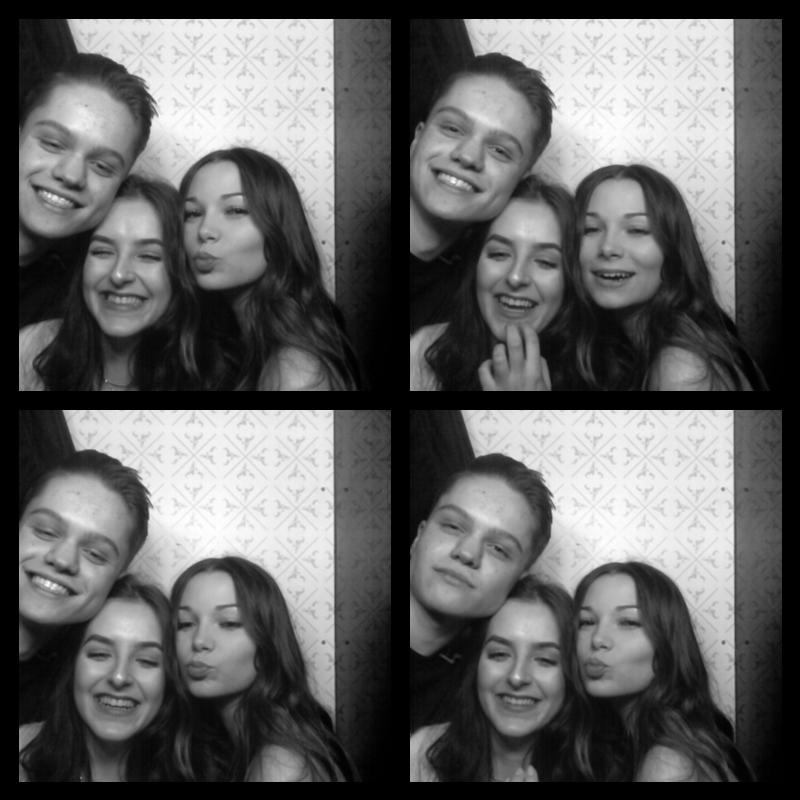 Photomat 18.03.2018 01:49:44