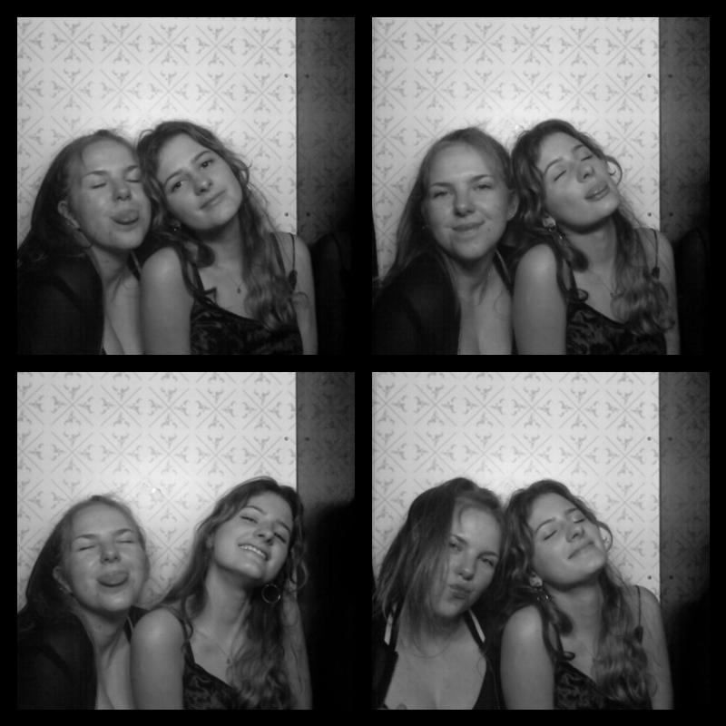 Photomat 27.04.2019 23:29:28