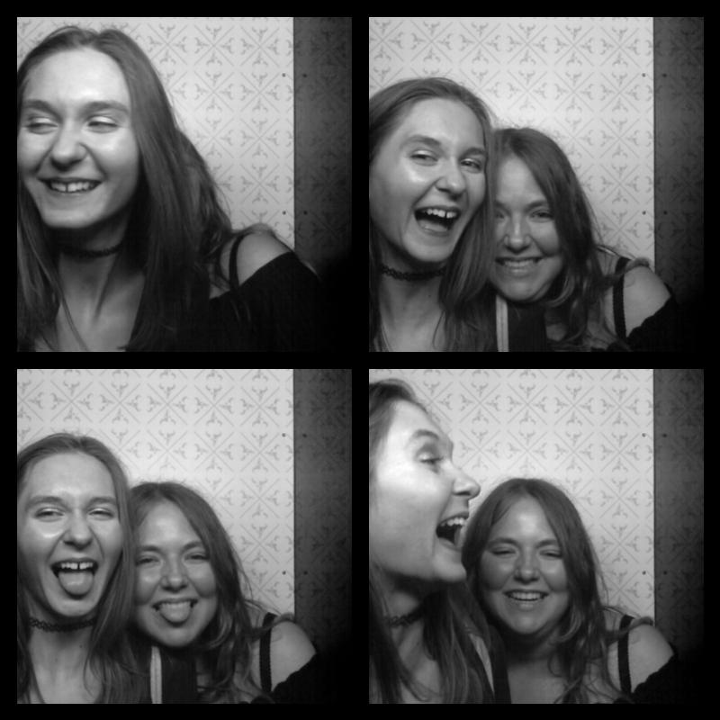 Photomat 28.04.2019 00:35:33