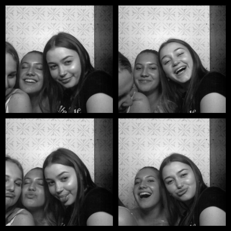 Photomat 28.04.2019 01:51:41