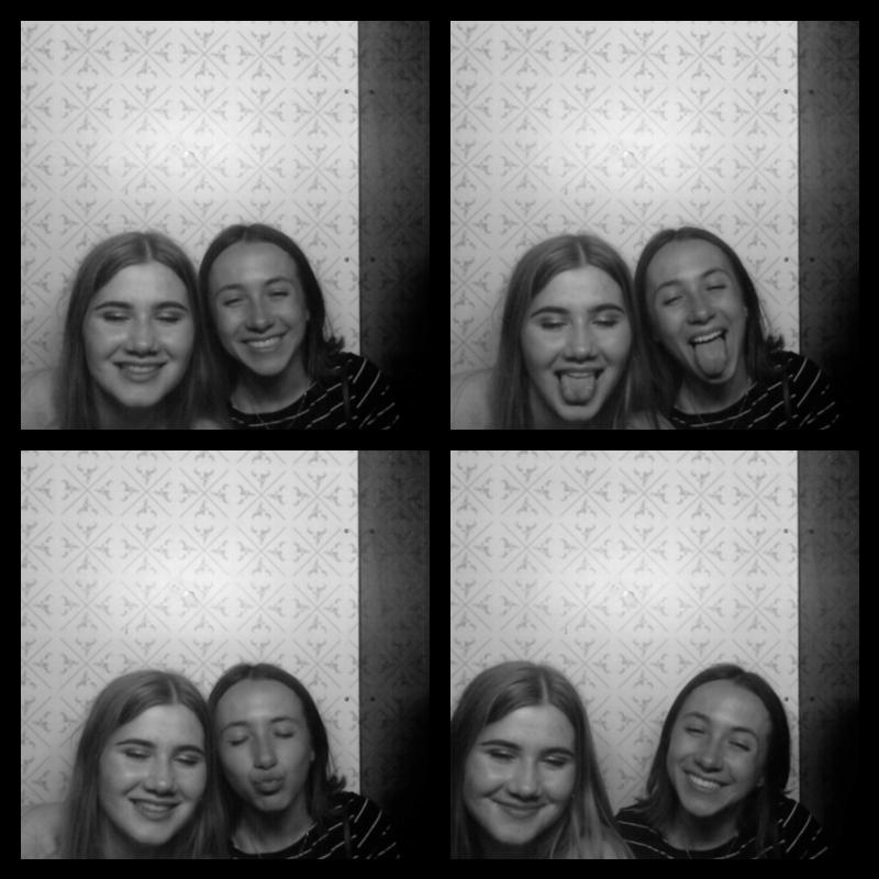 Photomat 28.04.2019 01:59:54