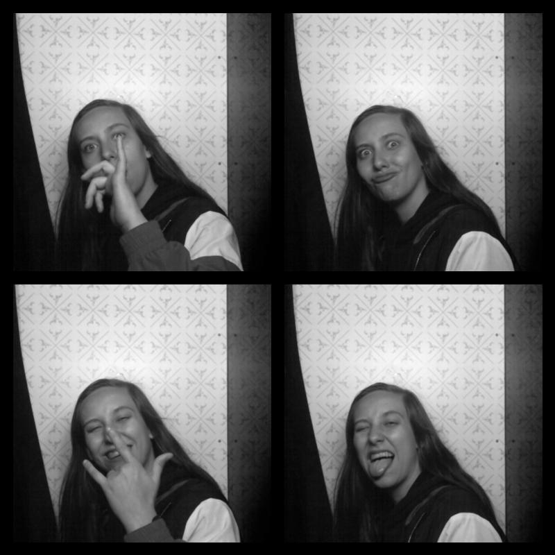 Photomat 28.04.2019 03:54:57