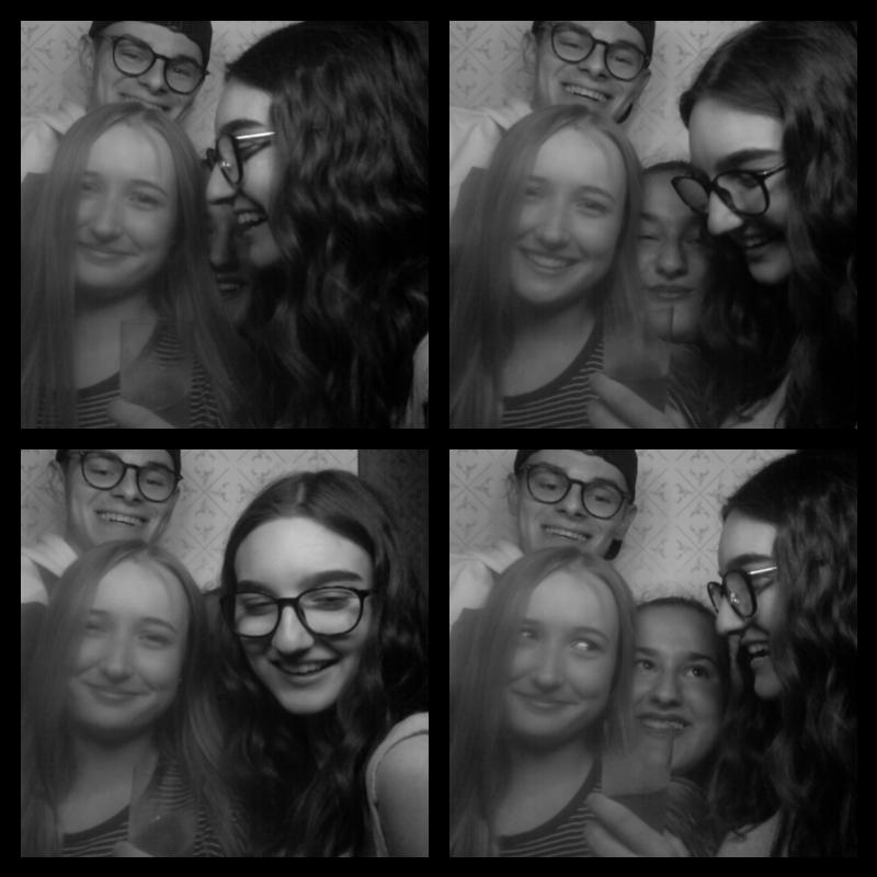 Photomat 12.05.2019 00:15:13