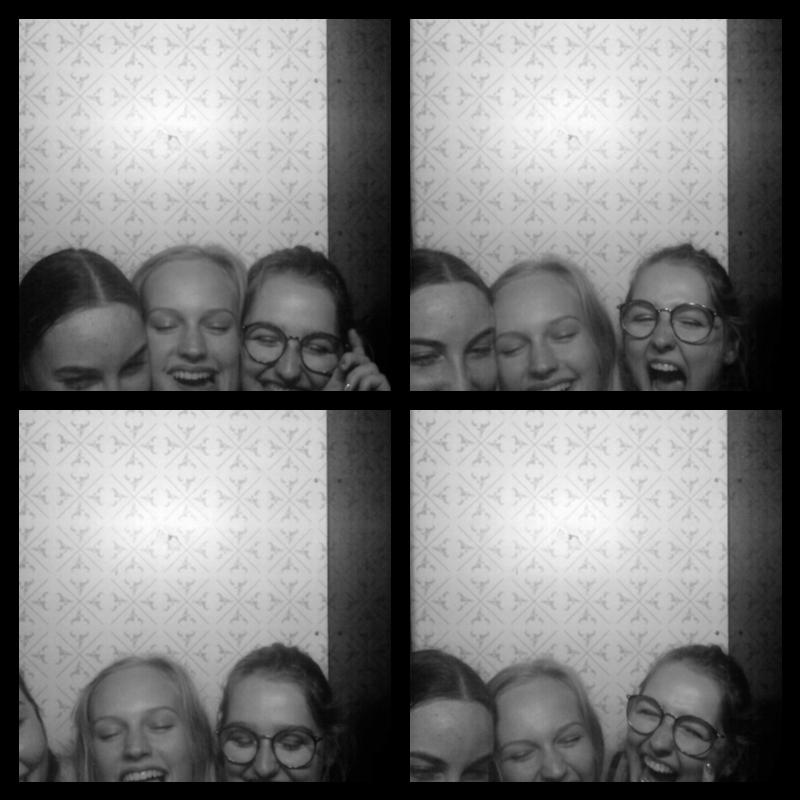 Photomat 06.10.2019 01:33:10