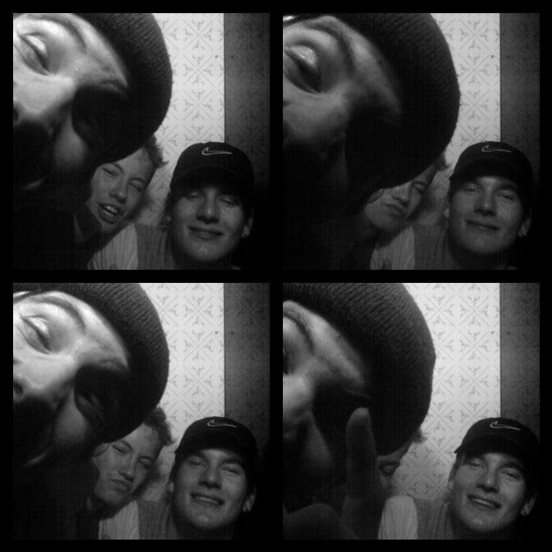 Photomat 06.10.2019 01:40:47