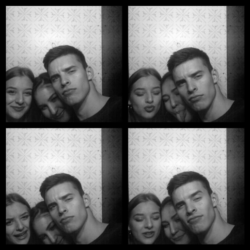 Photomat 15.12.2019 00:07:41