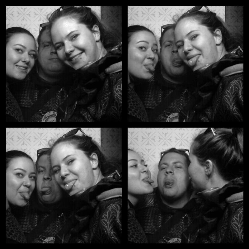 Photomat 25.02.2020 04:00:43