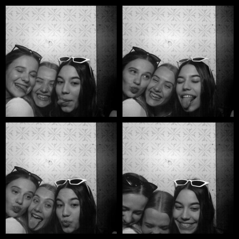 Photomat 19.03.2022 21:44:30