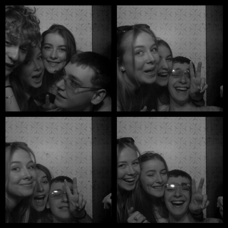 Photomat 19.03.2022 22:01:31