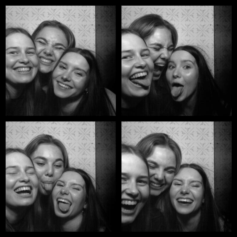 Photomat 19.03.2022 22:40:15