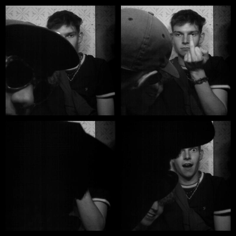 Photomat 19.03.2022 23:16:06