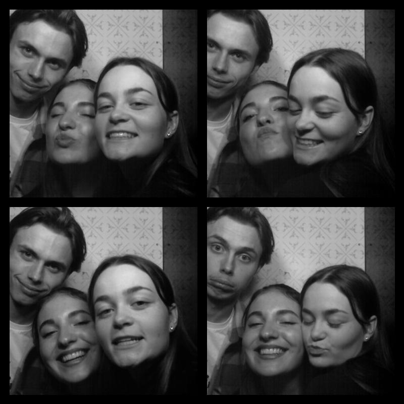 Photomat 19.03.2022 23:21:14