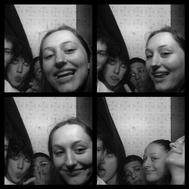 Photomat 19.03.2022 23:46:07