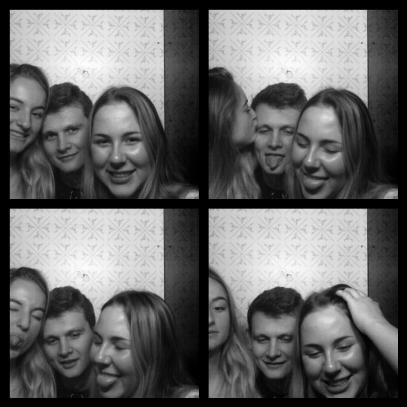Photomat 19.03.2022 23:58:27