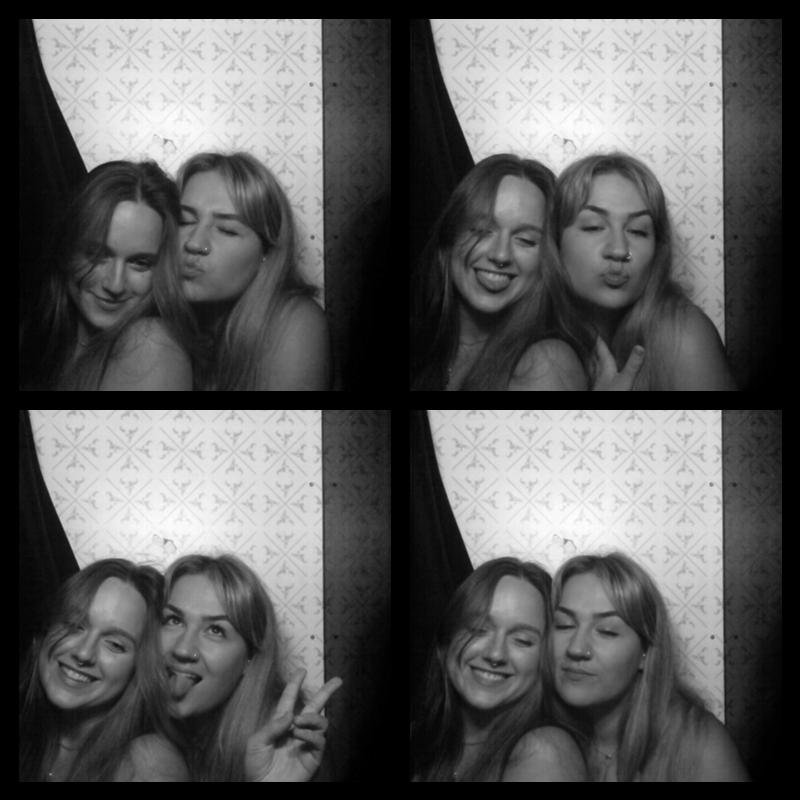 Photomat 09.10.2022 00:17:51