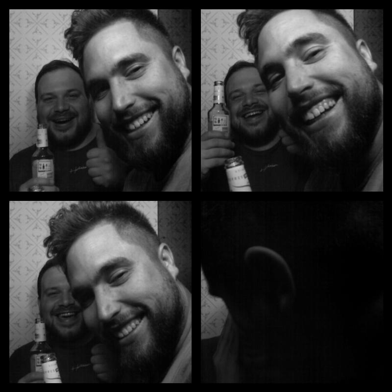 Photomat 09.10.2022 00:32:16