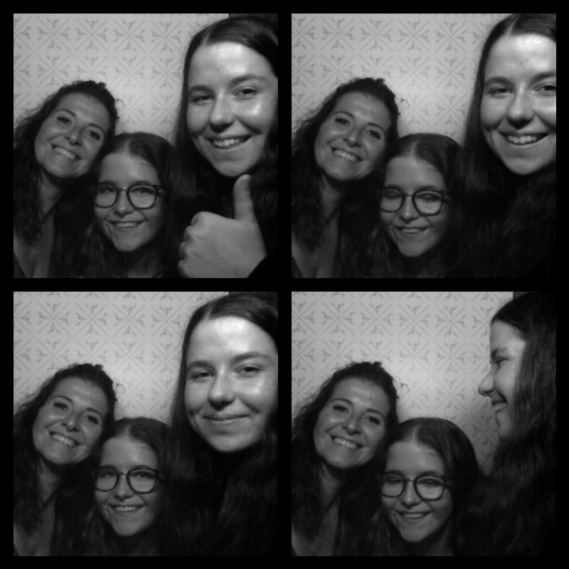 Photomat 15.10.2022 23:32:58